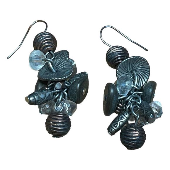 Vintage 90s Beaded Abalone Shell Earrings Off White Black Silver Tone Metal - Picture 1 of 3
